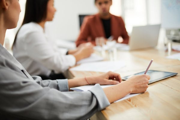 Typische Fehler in Agenturen: Diese 5 Systeme fehlen fast immer